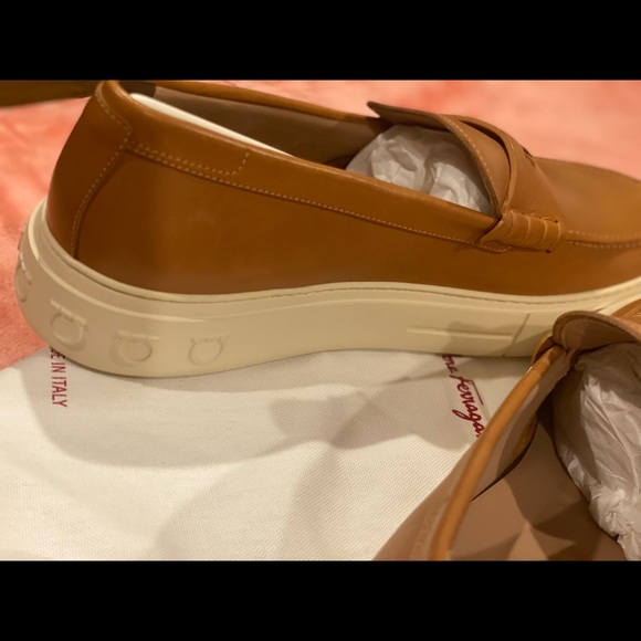 COPY - 👞 Salvatore Ferragamo loafers in calf leather
* Flat heel - Picture 10 of 13